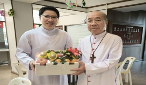 คำนับ ขอพร ส่งความสุขเทศกาลคริสต์มาส 2024 และปีใหม่ 2025